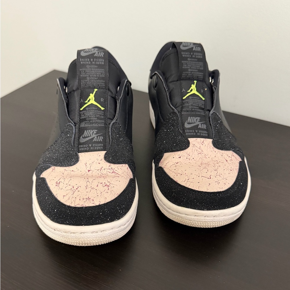 Women’s Air Jordan 1 Retro Low Slip Sneakers Size 8 - Picture 3 of 11
